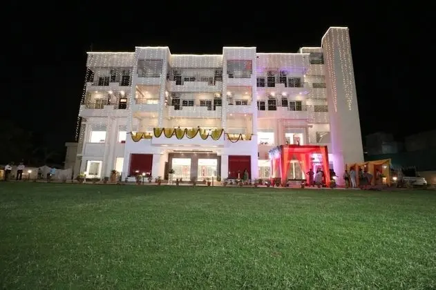 GenX Crescent Lucknow