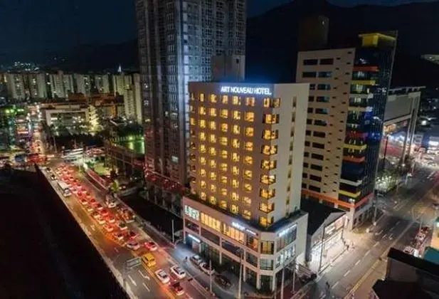 Geoje Artnouveau Suite Hotel