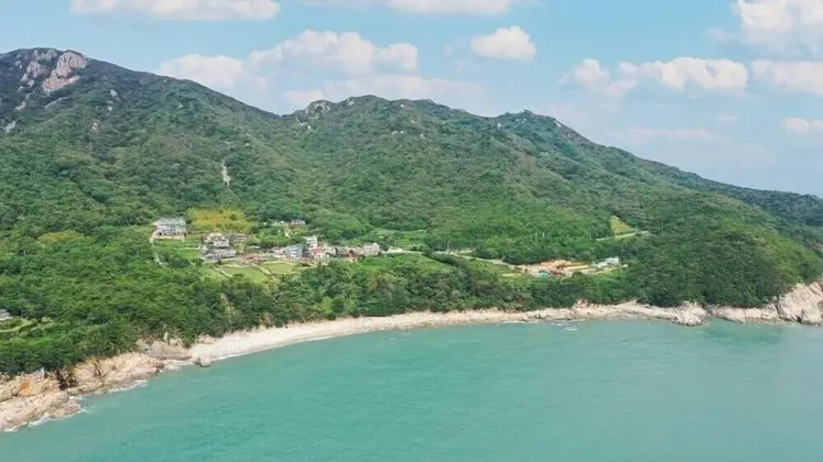 Geoje Birds Hill Pension