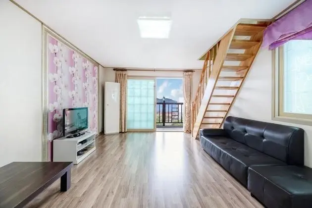 Geoje Evergreen&pinetree Pension - Dış Mekan