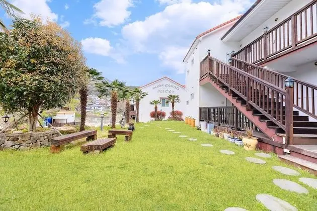 Geoje Evergreen&pinetree Pension - Dış Mekan