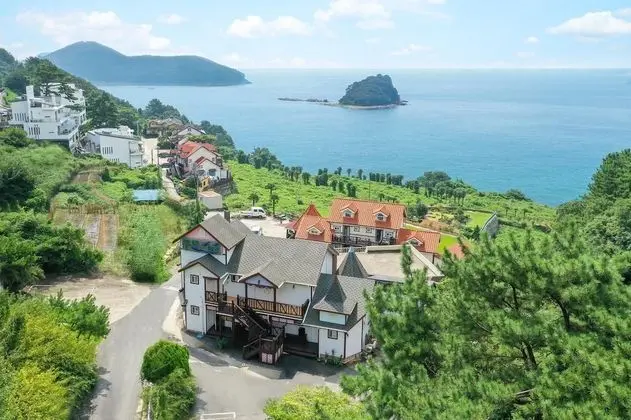 Geoje Purenneoul Pension