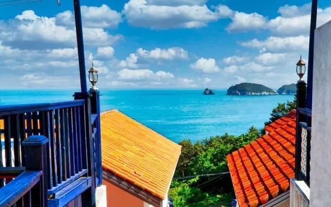 Geoje Yeocha Elpira Pension