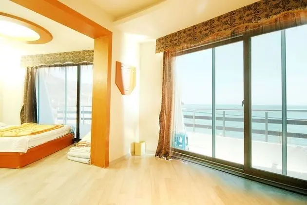 Geojedo Hakdong Queen Cruise Hotel - Oda