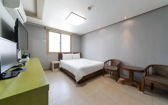 Geojedo Jangseungpo Vision