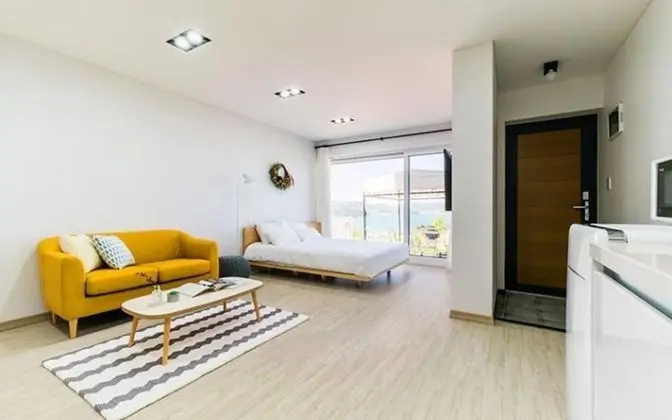 Geojedo Maybe Pension