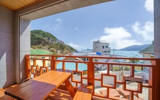 Geojedo New Happiness Pension