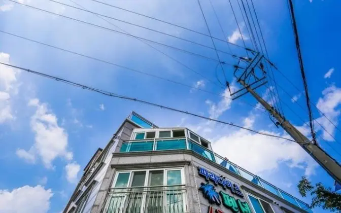 Geojedo Paradise Pension