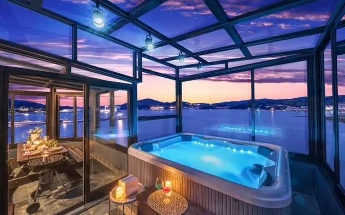 Geojedo Penta House Pension