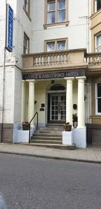 George and Abbotsford Hotel - Dış Mekan