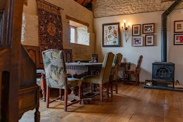 The George Inn and The Plaine - Yerinde Yemek