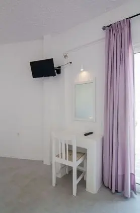 George & Irene Hotel - İç Mekan