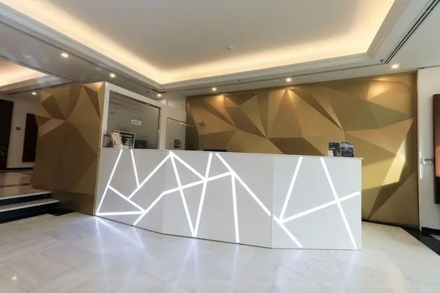 The George Hotel by Saffron Dubai Creek - Lobi