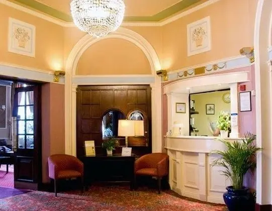 The George Hotel