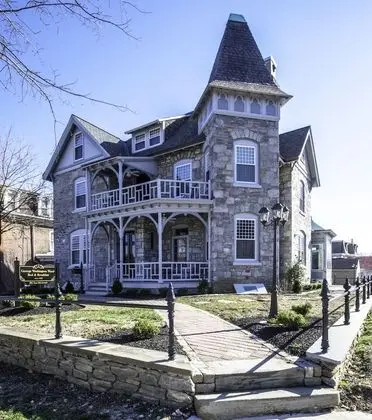 George Washington Wood Bed & Breakfast