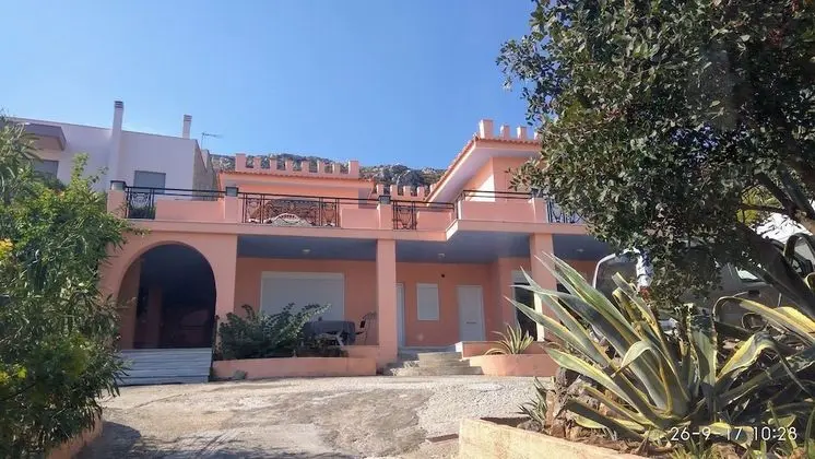 George's apartments by the Sea and Airport 1