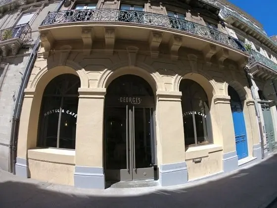 Georges Hostel & Café - Dış Mekan