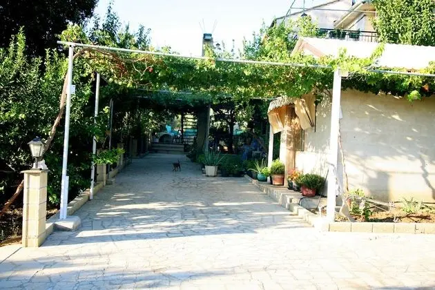 George's Villa