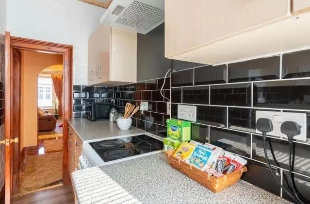 Georges57 2-bed Apartment in Inverness - Mutfak