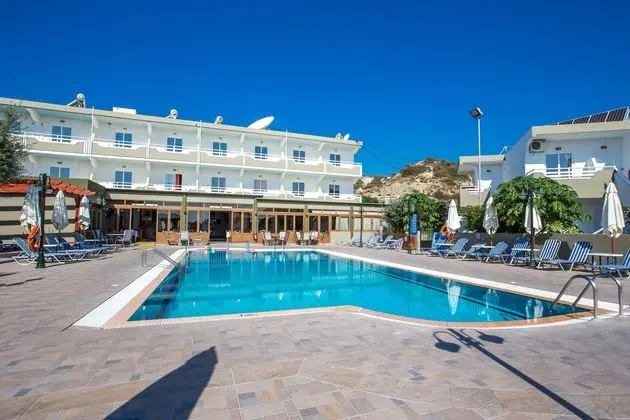 Georgia Apartments - Havuz