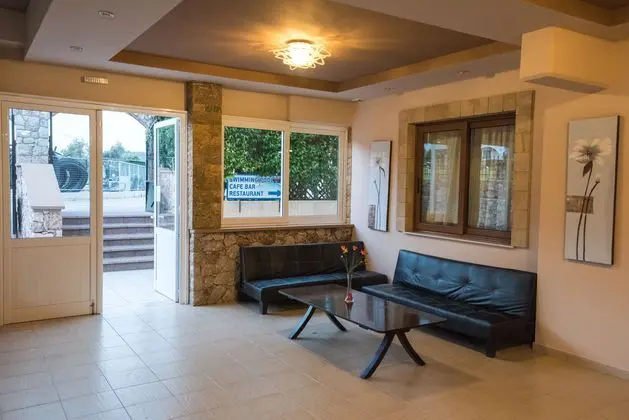 Georgia Apartments - Lobi