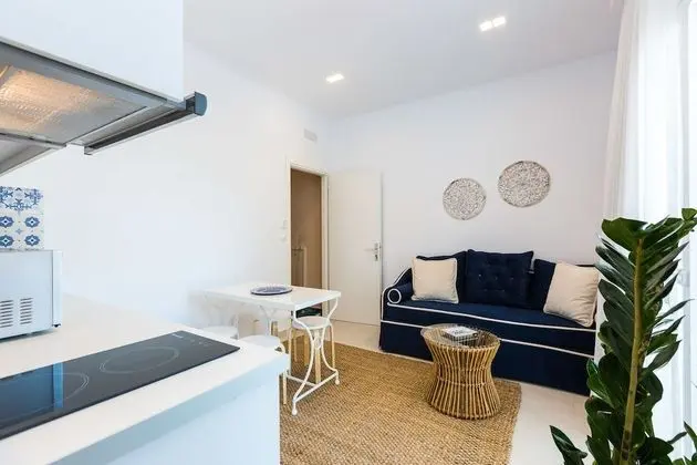 Georgioupolis Plaza Suites - İç Mekan