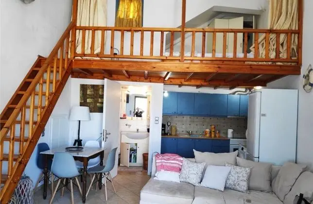 Gerani Deluxe Houses with Sea View 2