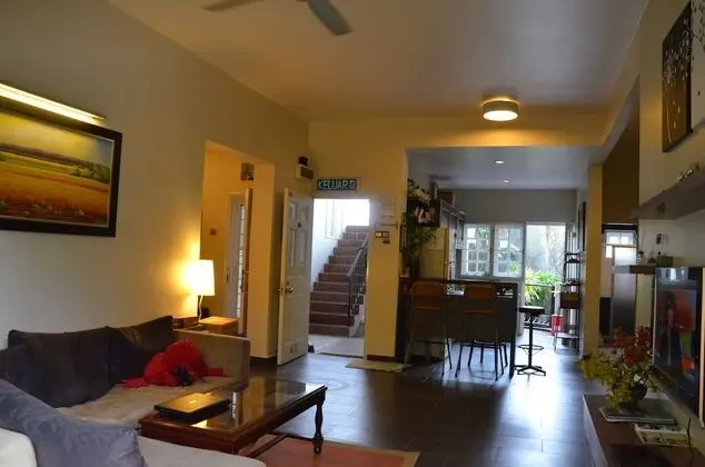 Gerard's Place Roomstay - Lobi