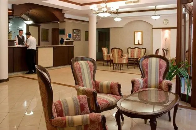 Geréby Kúria Hotel és Lovasudvar - Lobi