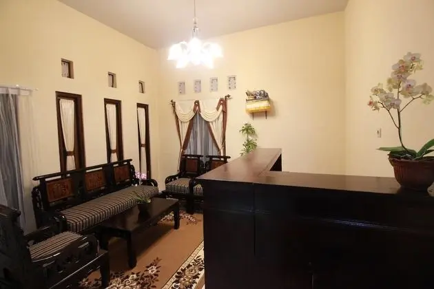 Geriya Siena Guesthouse - Lobi