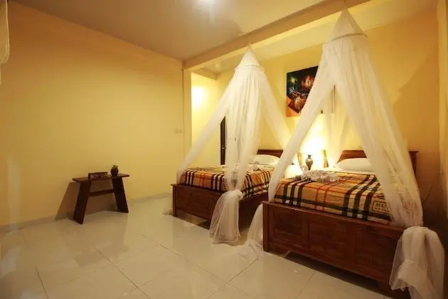 Geriya Siena Guesthouse - Oda