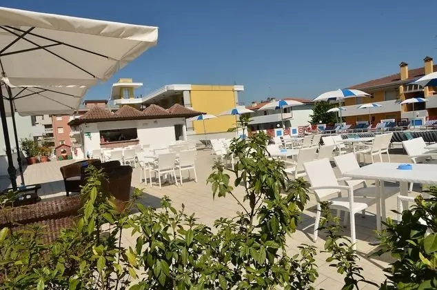 Hotel Germania - Dış Mekan