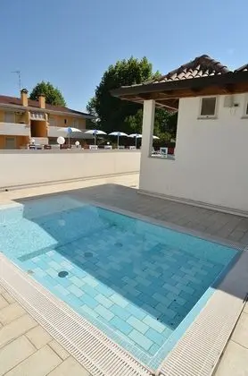 Hotel Germania - Havuz