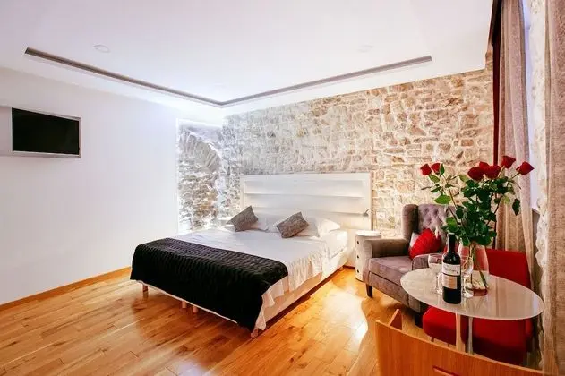 Get Split Luxury Apartment - Öne Çıkan Resim