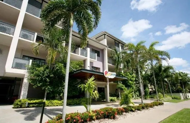 Getaway on Grafton Apartments