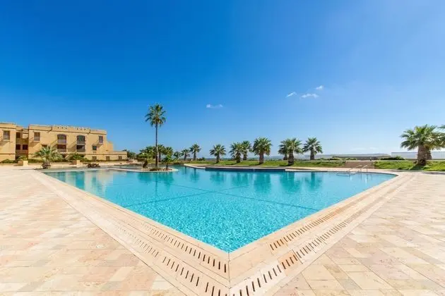 Getaway Npetto Gozo Villa and Shared Pool - Havuz