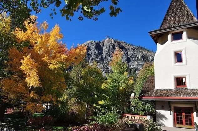 GetAways at Olympic Village Inn