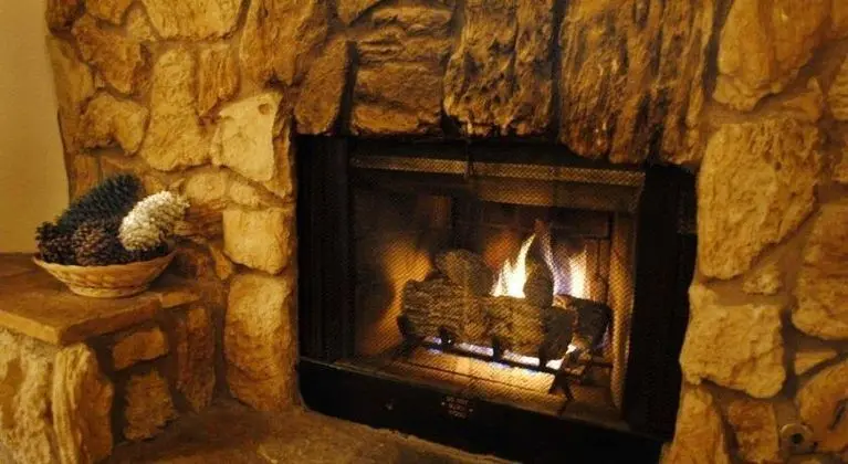Getaways at Snow Lake Lodge