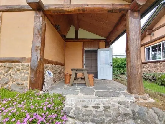 Geumok Log Pension - Lobi
