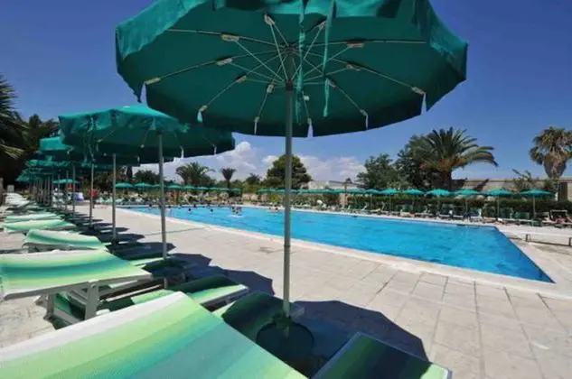 Villaggio Club La Brunese - Havuz