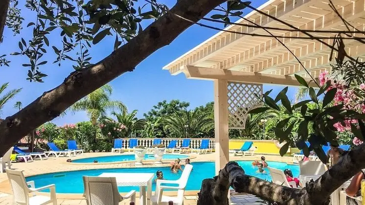 Villaggio Costa Real - Havuz