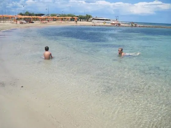 Villaggio Pineta al Mare - Campground - Plaj