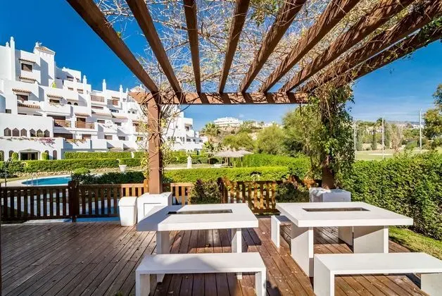 GH2- Modern family friendy apt in Golf Hills - Dış Mekan