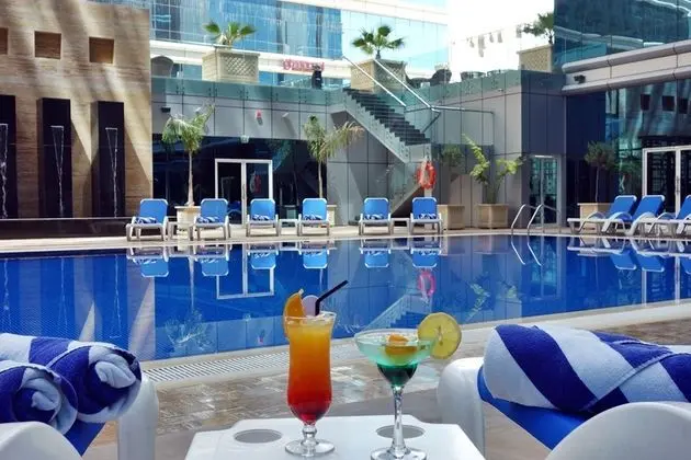 Ghaya Grand Hotel - Havuz