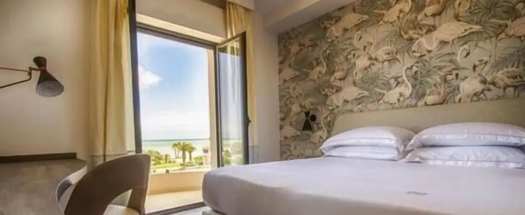 Ghibli Hotel - Öne Çıkan Resim