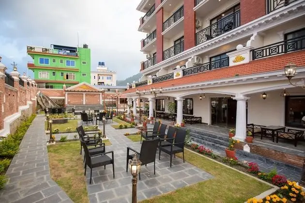 Hotel Ghyampe Danda - Yerinde Yemek