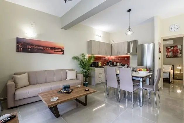 Giannas apartment 'SUPERB SPOT'