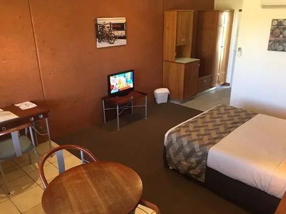 Gidgee Inn Motel - Oda