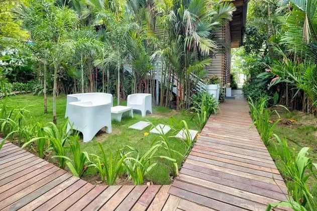 Gigi Brown Suites Puerto Viejo - Dış Mekan