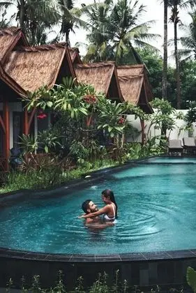 Gili One Hotel & Resort - Havuz
